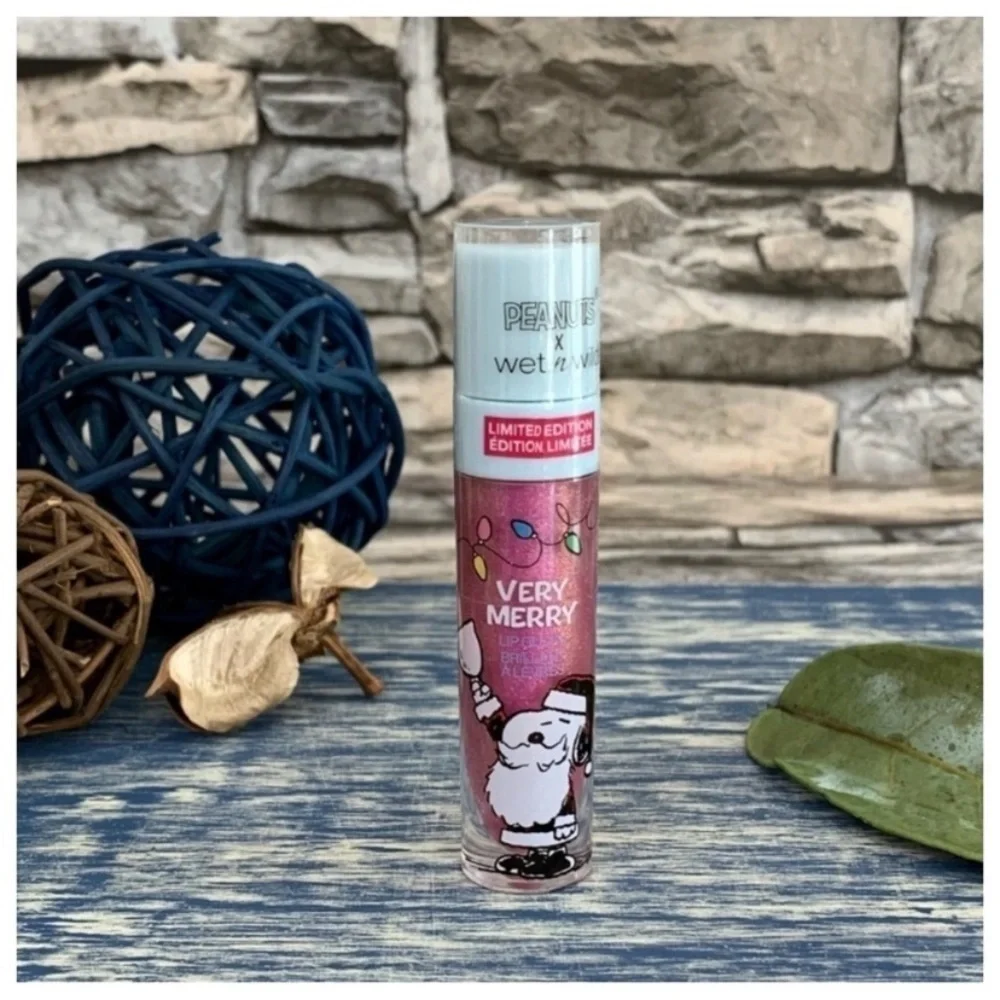 Wet n Wild x Peanuts Christmas Pageant Very Merry Lipgloss Limited Edition New